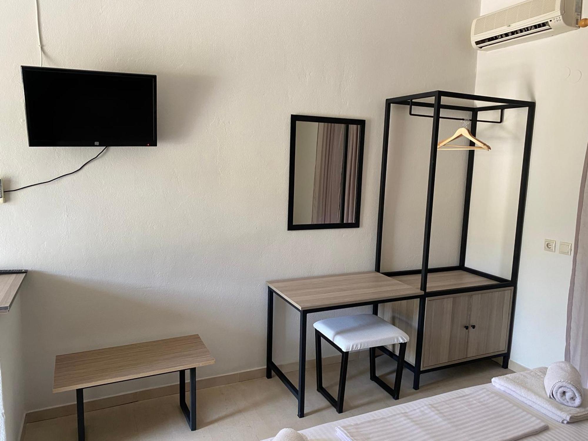 Kiparissis Apartments Kryopigí Eksteriør bilde