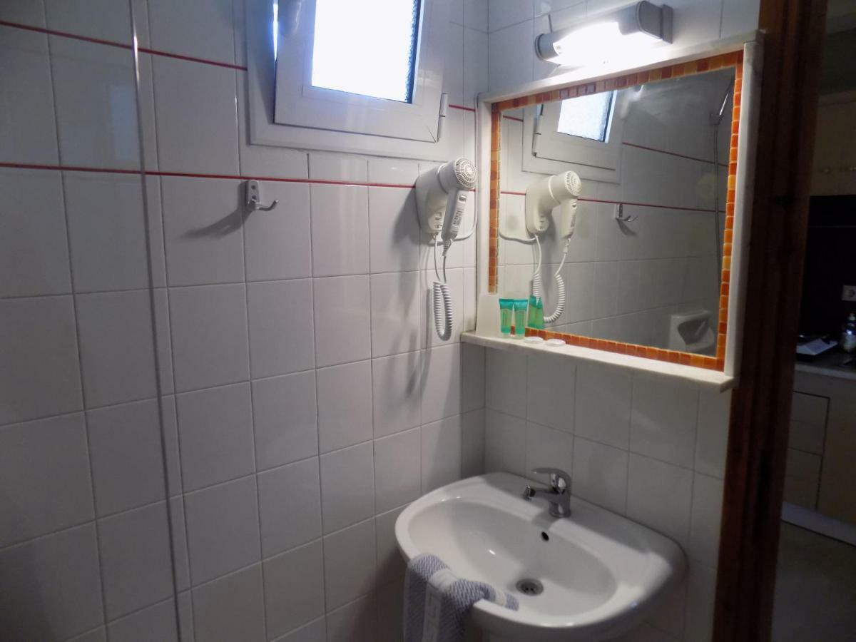 Kiparissis Apartments Kryopigí Eksteriør bilde